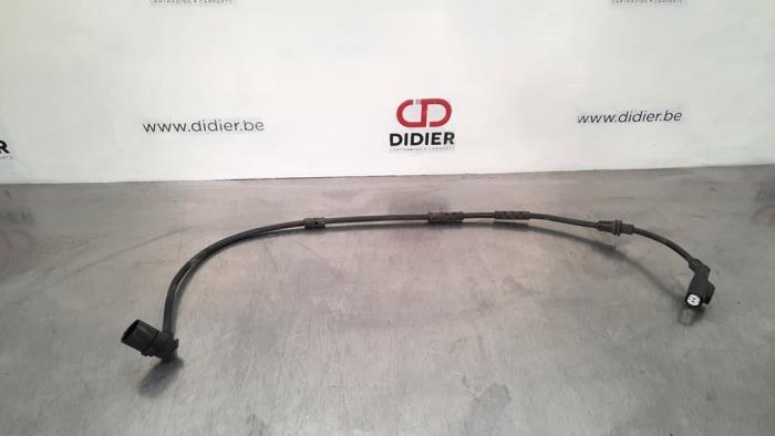 Usagé Câble frein à main BMW X2 (F39) sDrive 20i 1.5 12V TwinPower Turbo Prix € 12,10 Prix TTC proposé par Autohandel Didier