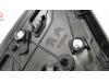 Listwa ozdobna slupka B zewnetrzna z Peugeot 2008 (UD/UK/UR/US/UX) 1.2 VTi 12V PureTech 130 2020