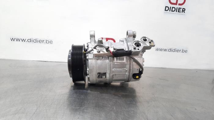 Bomba de aire acondicionado de un BMW 5 serie Touring (G31) 518d 2.0 TwinPower Turbo 16V Mild Hybrid 2021