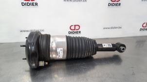Used Rear shock absorber, right BMW 5 serie Touring (G31) 518d 2.0 TwinPower Turbo 16V Mild Hybrid Price € 242,00 Inclusive VAT offered by Autohandel Didier