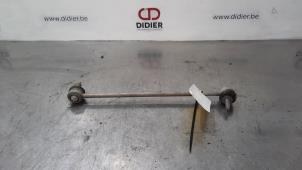 Used Anti-roll bar guide Peugeot 308 SW (L4/L9/LC/LJ/LR) 1.2 12V e-THP PureTech 110 Price € 18,15 Inclusive VAT offered by Autohandel Didier