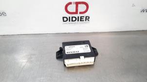 Used PDC Module Dacia Duster (SR) 1.0 TCE 12V Price € 127,05 Inclusive VAT offered by Autohandel Didier