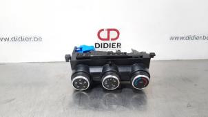 Used Air conditioning control panel Dacia Duster (SR) 1.0 TCE 12V Price € 84,70 Inclusive VAT offered by Autohandel Didier