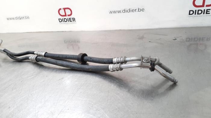 Power steering line from a Mercedes-Benz C (W205) C-180 1.6 CDI BlueTEC, C-180 d 16V 2019