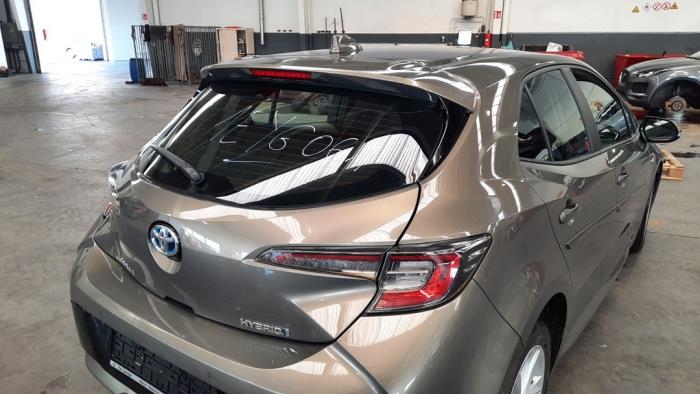 Heckklappe van een Toyota Corolla (E21/EA1/EH1) 1.8 16V Hybrid 2019