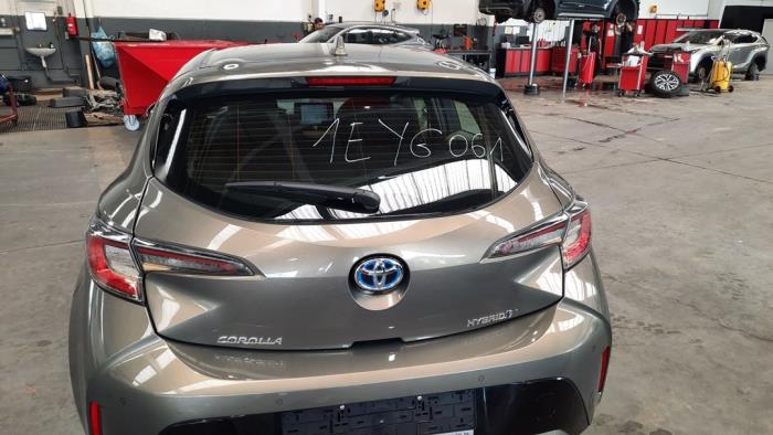 Heckklappe van een Toyota Corolla (E21/EA1/EH1) 1.8 16V Hybrid 2019