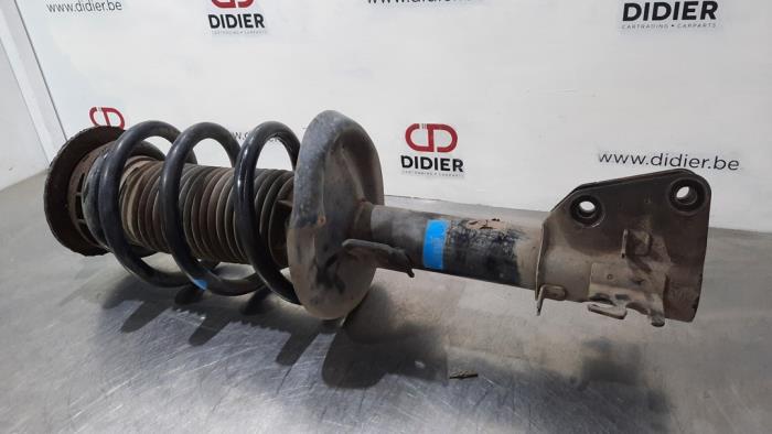 Front shock absorber, right from a Opel Movano 2.3 CDTi Biturbo 16V RWD 2014