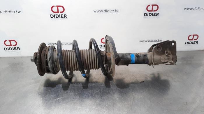Front shock absorber, right from a Opel Movano 2.3 CDTi Biturbo 16V RWD 2014