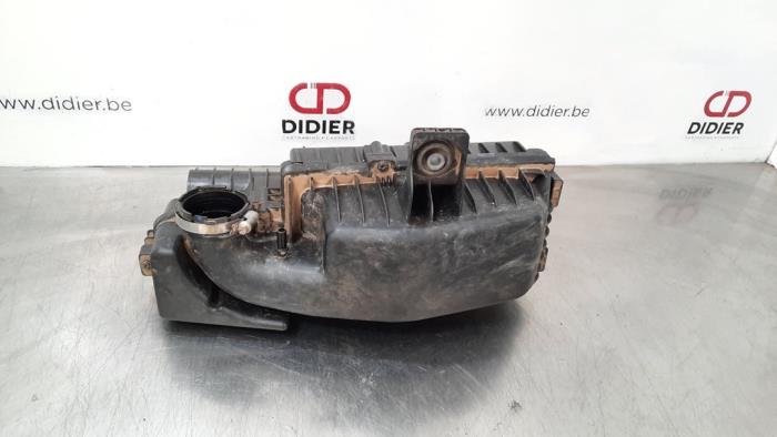 Begagnade Luftfilterhus Citroen C3 (SX/SW) 1.2 Vti 12V PureTech Pris € 42,35 Inklusive moms erbjuds av Autohandel Didier