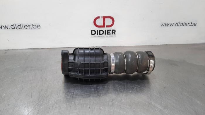 Usagé Tube intercooler Peugeot 3008 II (M4/MC/MJ/MR) 1.6 BlueHDi 115 Prix € 30,25 Prix TTC proposé par Autohandel Didier