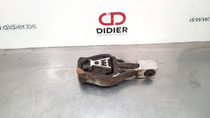 Used Engine mount Peugeot 3008 II (M4/MC/MJ/MR) 1.6 BlueHDi 115 Price € 18,15 Inclusive VAT offered by Autohandel Didier
