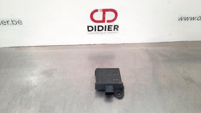 Begagnade Däcktryckssensor Audi RS 6 Avant (C7) 4.0 V8 TFSI 32V Pris € 18,15 Inklusive moms erbjuds av Autohandel Didier