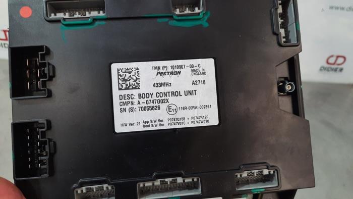 Body control computer Tesla Model S P90D - 101090700G