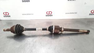 Used Front drive shaft, right Peugeot 2008 (CU) 1.2 12V e-THP PureTech 110 Price € 127,05 Inclusive VAT offered by Autohandel Didier