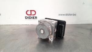 Used ABS pump Peugeot 2008 (CU) 1.2 12V e-THP PureTech 110 Price € 223,85 Inclusive VAT offered by Autohandel Didier