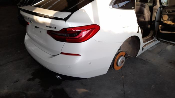Pare choc arrière d'un BMW 6 serie Gran Turismo (G32) 630d xDrive 3.0 TwinPower Turbo 24V 2018