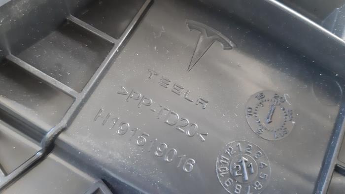 Boîtier chauffage d'un Tesla Model 3 EV AWD 2021