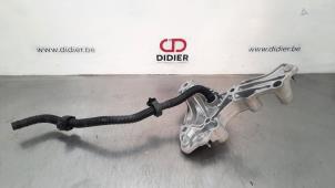 Used Gearbox mount Opel Vivaro Combi 1.6 CDTI Biturbo 125 Price € 42,35 Inclusive VAT offered by Autohandel Didier