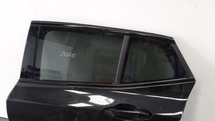 Puerta de 4 puertas izquierda detrás de un BMW X2 (F39) sDrive 20i 2.0 16V Twin Power Turbo 2019