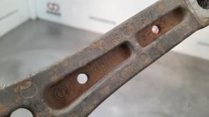 Engine mount from a Volkswagen Caddy IV 2.0 TDI 102 2018
