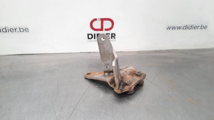 Used Engine mount Volkswagen Caddy IV 2.0 TDI 102 Price € 24,20 Inclusive VAT offered by Autohandel Didier