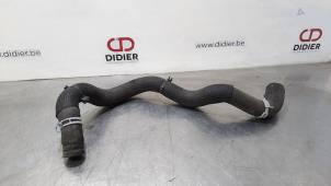 Used Radiator hose Renault Megane IV (RFBB) Price € 30,25 Inclusive VAT offered by Autohandel Didier