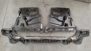 Used Rear bumper bracket central BMW 3 serie (F30) 330e Price € 30,25 Inclusive VAT offered by Autohandel Didier