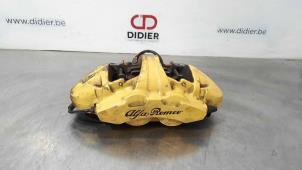 Used Front brake calliper, right Alfa Romeo Stelvio (949) 2.2d 16V 150 Price € 254,10 Inclusive VAT offered by Autohandel Didier