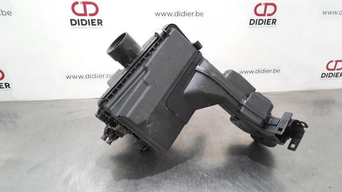 Begagnade Luftfilterhus Nissan Qashqai (J11) 1.2 DIG-T 16V Pris € 102,85 Inklusive moms erbjuds av Autohandel Didier