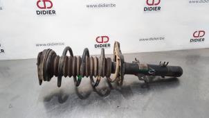 Used Front shock absorber, right Nissan Qashqai (J11) 1.2 DIG-T 16V Price € 96,80 Inclusive VAT offered by Autohandel Didier