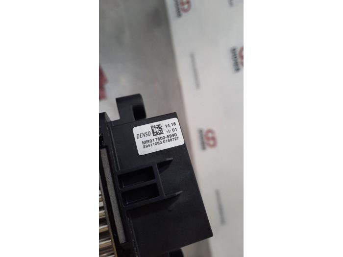 Heater resistor from a Alfa Romeo Stelvio (949) 2.2d 16V 150 2018