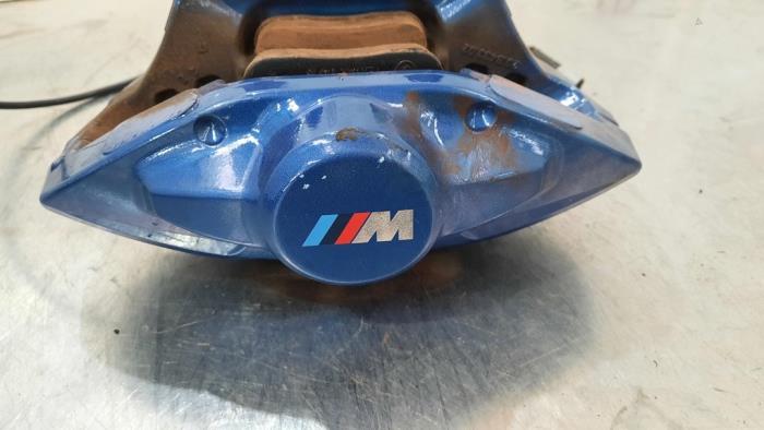 Zacisk hamulcowy prawy tyl z BMW 4 serie (F32) M4 3.0 24V TwinPower Turbo 2015