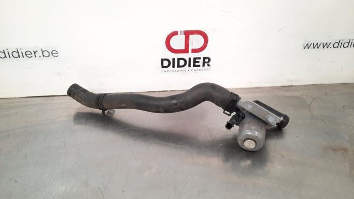 Begagnade Extra vattenpump BMW 1 serie (F20) 116d 1.6 16V Efficient Dynamics Pris € 30,25 Inklusive moms erbjuds av Autohandel Didier