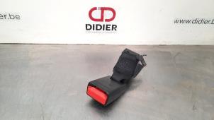 Used Rear seatbelt buckle, right BMW 1 serie (F20) 120d TwinPower Turbo 2.0 16V Price € 24,20 Inclusive VAT offered by Autohandel Didier