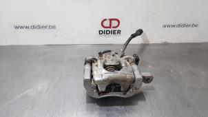 Used Rear brake calliper, right Renault Captur II (RJB) 1.6 E-Tech Plug-in Hybrid 160 Price € 66,55 Inclusive VAT offered by Autohandel Didier