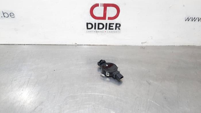 Begagnade Regnsensor Alfa Romeo Giulia (952) 2.2d 150 16V Pris € 24,20 Inklusive moms erbjuds av Autohandel Didier