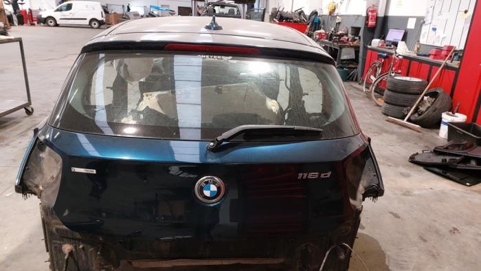 Heckklappe van een BMW 1 serie (F20) 116d 1.6 16V Efficient Dynamics 2013