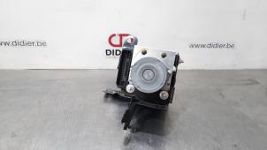 Used ABS pump Peugeot 3008 II (M4/MC/MJ/MR) 1.6 BlueHDi 115 Price € 320,65 Inclusive VAT offered by Autohandel Didier
