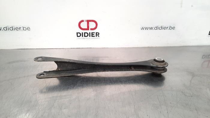 Rear wishbone, right from a BMW 1 serie (F20) 116d 1.6 16V Efficient Dynamics 2013