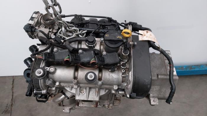 Engine Volkswagen Polo VI 1.0 12V BlueMotion Technology - 04C100031E CHYB