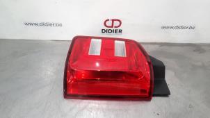 Używane Tylne swiatlo pozycyjne prawe Volkswagen Transporter T6 2.0 TDI DRF Cena € 78,65 Z VAT oferowane przez Autohandel Didier