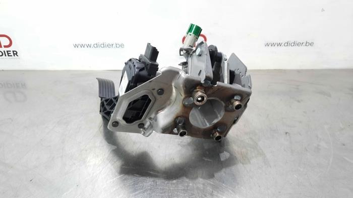 Zestaw pedalów z Citroën C3 (SX/SW) 1.2 12V e-THP PureTech 110 2019