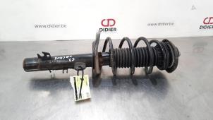 Used Fronts shock absorber, left Citroen C3 Aircross (2C/2R) 1.2 e-THP PureTech 130 Price € 127,05 Inclusive VAT offered by Autohandel Didier