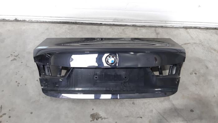 Tailgate from a BMW 3 serie (G20) 320d 2.0 TwinPower Turbo 16V 2020