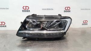 Used Headlight, left Volkswagen Tiguan (AD1) 2.0 TDI 16V BlueMotion Technology SCR Price € 447,70 Inclusive VAT offered by Autohandel Didier