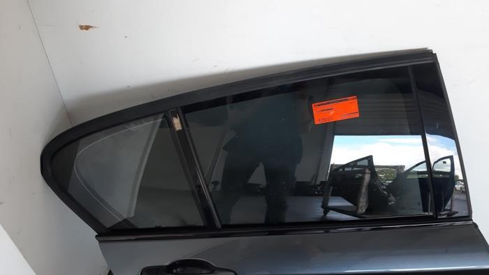 Puerta de 4 puertas derecha detrás de un BMW 1 serie (F20) 116d 1.5 12V TwinPower 2017