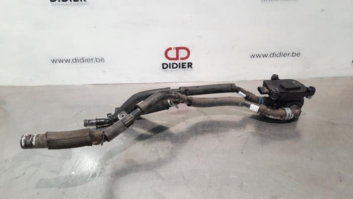 Begagnade Extra vattenpump Audi e-tron (GEN) 50 quattro Pris € 60,50 Inklusive moms erbjuds av Autohandel Didier