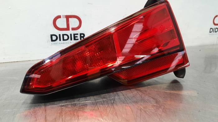 Rücklicht rechts van een Audi A4 (B9) 2.0 TDI Ultra 16V 2016
