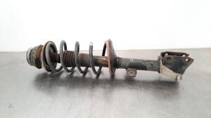Used Fronts shock absorber, left Dacia Duster (HS) 1.5 dCi 4x4 Price € 90,75 Inclusive VAT offered by Autohandel Didier