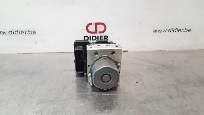 Usagé Pompa ABS Nissan Micra (K14) 0.9 IG-T 12V Prix € 266,20 Prix TTC proposé par Autohandel Didier